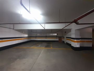 Se Vende Hermoso Departamento con Doble Vista Frente a Parque en Chacarilla