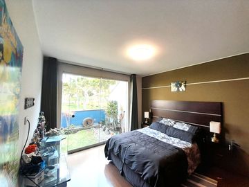 Se Vende Hermoso Departamento con Doble Vista Frente a Parque en Chacarilla