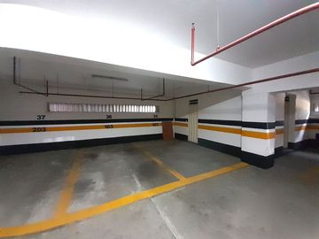 Se Vende Hermoso Departamento con Doble Vista Frente a Parque en Chacarilla
