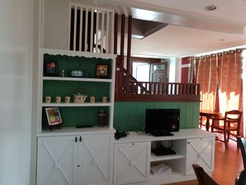 TAGAYTAY PANORAMIC LAKE VIEW PROPERTY FOR SALE