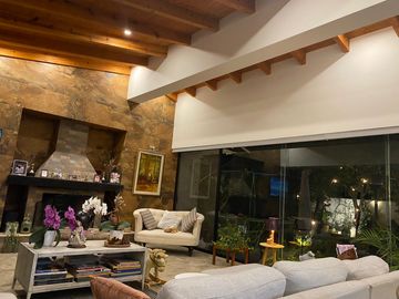 VENTA DE  CASA  EN QUINTAS ECUESTRE EN HARAS DEL BOSQUE