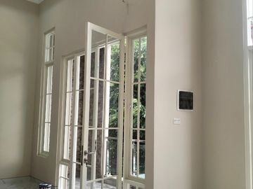 Rumah Baru Luxury Minimalis 2 Lantai Lokasi Jemursari Surabaya