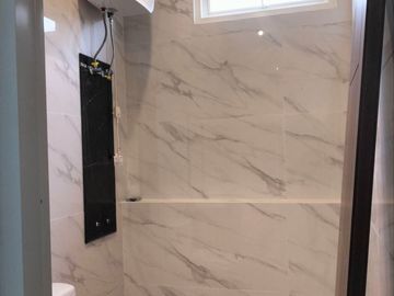 Rumah Baru Luxury Minimalis 2 Lantai Lokasi Jemursari Surabaya