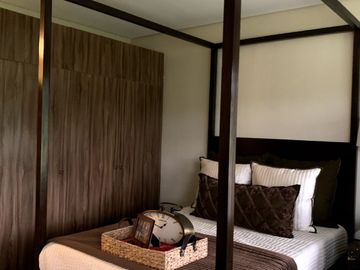 GRAND QUARTIER - READY FOR OCCUPANCY 1 BEDROOM CONDOTEL AT CROSSWIDS TAGAYTAY (2F-C)