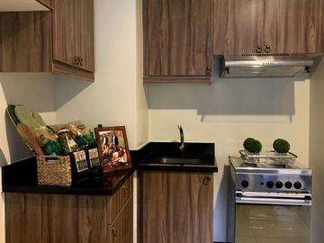 GRAND QUARTIER - READY FOR OCCUPANCY 1 BEDROOM CONDOTEL AT CROSSWIDS TAGAYTAY (2F-C)