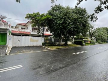 RUMAH at Jl SEKOLAH KENCANA, PONDOK INDAH