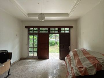 RUMAH at Jl SEKOLAH KENCANA, PONDOK INDAH