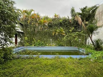 RUMAH at Jl SEKOLAH KENCANA, PONDOK INDAH