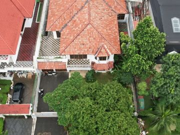 RUMAH at Jl SEKOLAH KENCANA, PONDOK INDAH