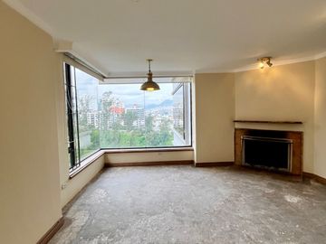 Departamento en venta de 3 dormitorios, en Quito Ecuador Sector Bellavista