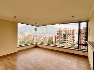 Departamento en venta de 3 dormitorios, en Quito Ecuador Sector Bellavista