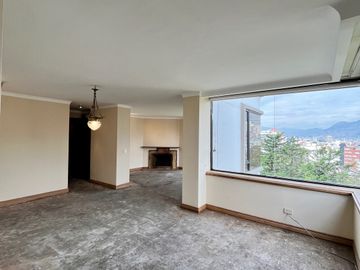 Departamento en venta de 3 dormitorios, en Quito Ecuador Sector Bellavista