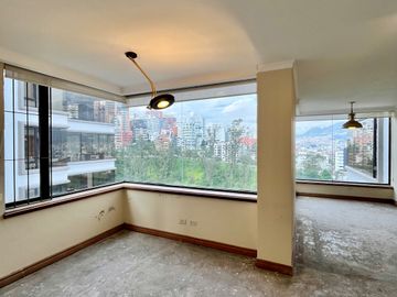 Departamento en venta de 3 dormitorios, en Quito Ecuador Sector Bellavista