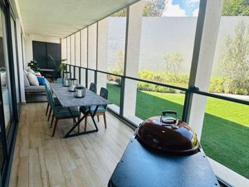 Condo con terraza, cuarto de lavado, Gimnasio, Alberca, pre-construccion Zibata, Queretaro.
