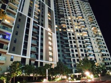 Mandani Bay Suites 2-Bedroom with Balcony and Parking Slot