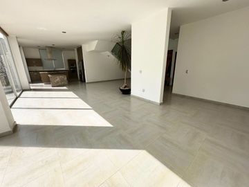 Casa en Venta en Fracc Arbolada, Bosques de Santa Anita