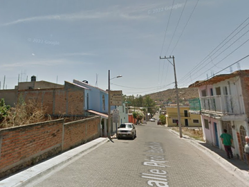 APROVECHA CASA A PRECIO DE REMATE EN SANTA CRUZ DEL VALLE, JAISCO