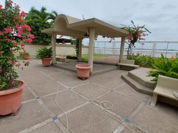 Samborondon, Venta Linda Casa 3 Dorm. con Vista Al Río