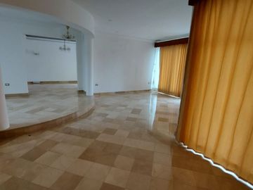 Samborondon, Venta Linda Casa 3 Dorm. con Vista Al Río
