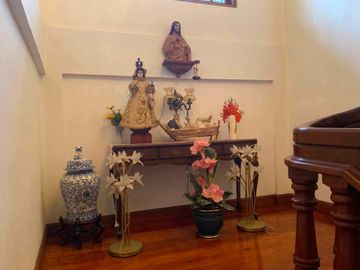 Fully Furnished House & Lot For Sale in Makiling Heights Subdv., Los Banos, Laguna