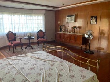 Fully Furnished House & Lot For Sale in Makiling Heights Subdv., Los Banos, Laguna