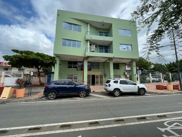 Venta de Consultorio Médico en Edificio Santa Margarita de Portoviejo