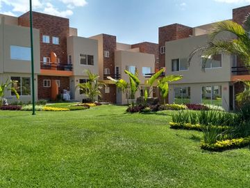 Casa en condominio con alberca en Emiliano Zapata