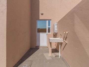 Casa en condominio con alberca en Emiliano Zapata