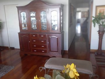 Se vende Dpto Dúplex, 253 m2, Chacarilla, 3 dorms, 4 baños, Terraza, 1 Estac.