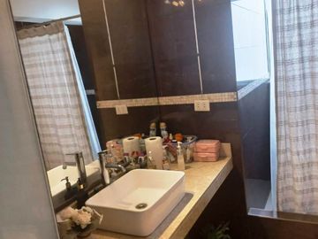 Se vende Dpto Dúplex, 253 m2, Chacarilla, 3 dorms, 4 baños, Terraza, 1 Estac.