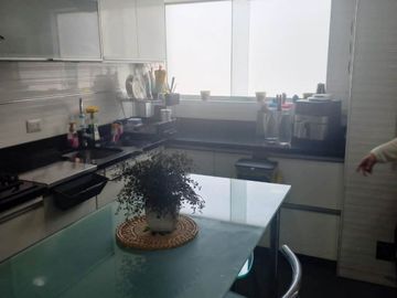 Se vende Dpto Dúplex, 253 m2, Chacarilla, 3 dorms, 4 baños, Terraza, 1 Estac.