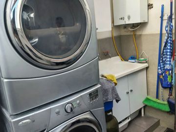 Se vende Dpto Dúplex, 253 m2, Chacarilla, 3 dorms, 4 baños, Terraza, 1 Estac.