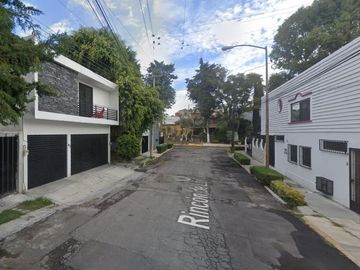¡¡Remate Elegante e inigualable casa en Col. Rincón Arboledas, Heroica Puebla de Zaragoza, Puebla!!