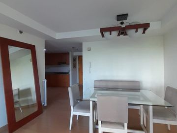 JAJ - FOR SALE: 3 Bedroom Unit in Lee Gardens, Mandaluyong