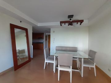 JAJ - FOR SALE: 3 Bedroom Unit in Lee Gardens, Mandaluyong