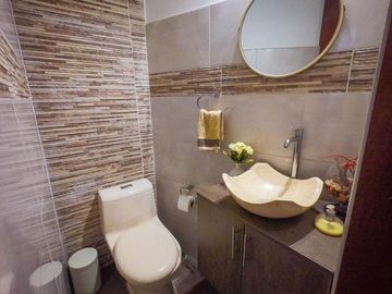 ¡OPORTUNIDAD ÚNICA! VENDO LINDO DÚPLEX EN EXCELENTE UBICACIÓN A PRECIO INMEJORABLE