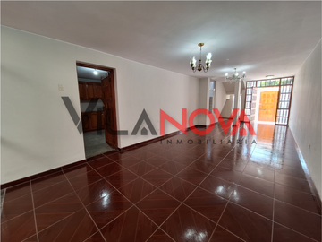 VENTA DE CASA EN URBANIZACIÓN SAN ISIDRO - Ica