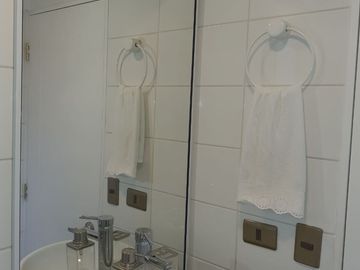 Condominio, Con 2 estacionamientos y baño de visita, La Cruz casi La Calera