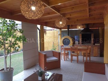 Condominio, Con 2 estacionamientos y baño de visita, La Cruz casi La Calera