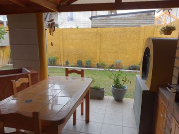 Condominio, Con 2 estacionamientos y baño de visita, La Cruz casi La Calera