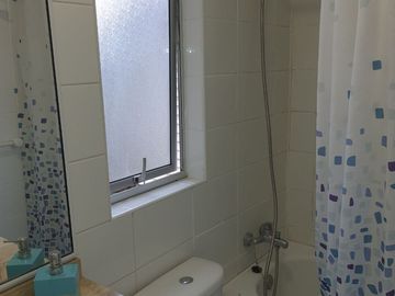 Condominio, Con 2 estacionamientos y baño de visita, La Cruz casi La Calera