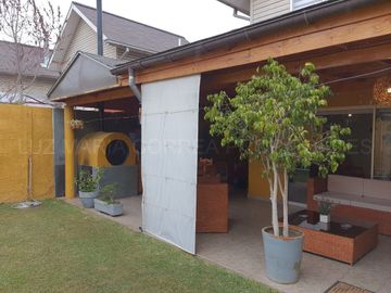 Condominio, Con 2 estacionamientos y baño de visita, La Cruz casi La Calera