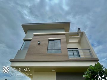 3BR-2TB Single Attached House and Lot For Sale in Sentrina Alaminos Along the Highway