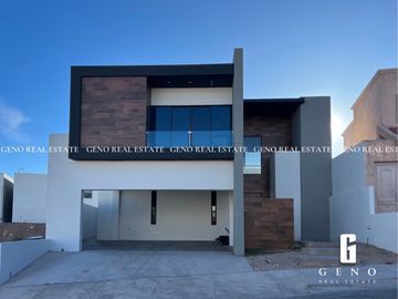 CASA MODERNA EN VENTA EN LA CANTERA