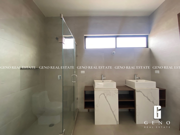 CASA MODERNA EN VENTA EN LA CANTERA
