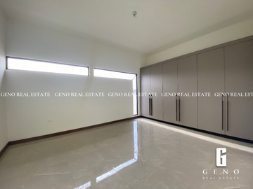 CASA MODERNA EN VENTA EN LA CANTERA