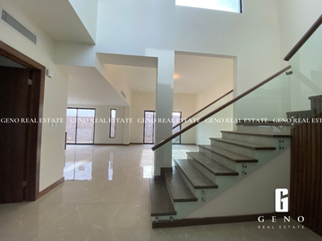 CASA MODERNA EN VENTA EN LA CANTERA