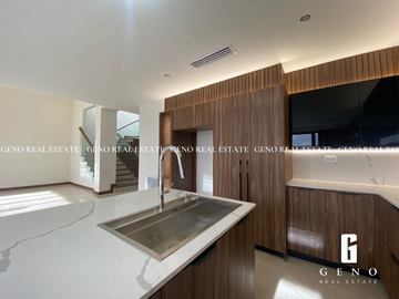 CASA MODERNA EN VENTA EN LA CANTERA