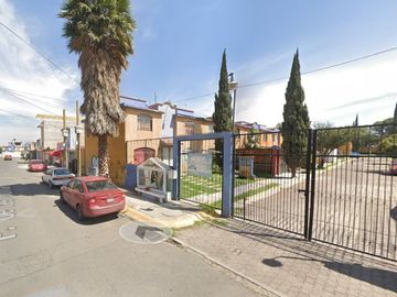 CASA EN VENTA EN COLINAS DE LA ANTIGUA, FRACCIONAMIENTO SAN BUENAVENTURA, IXTAPALUCA, ESTADO DE MEXICO. EXCELENTE OPORTUNIDAD DE INVERSIÓN.