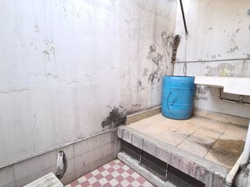 SE VENDE CASA CON USO DE SUELO COMERCIAL COLONIA AGRICULTURA TACUBA MIGUEL HIDALGO.